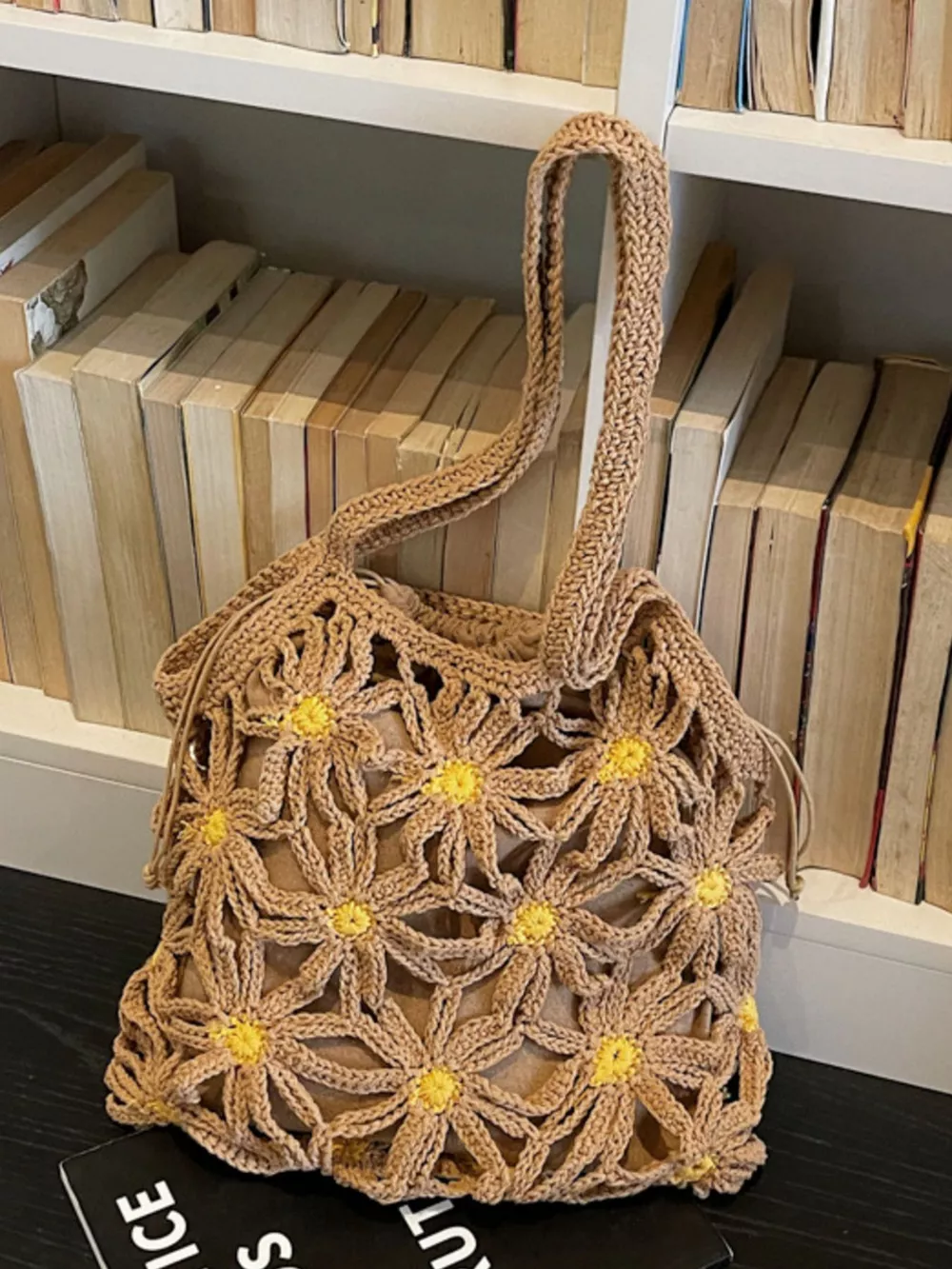 Crochet Daisy Shoulder Bag, image 6