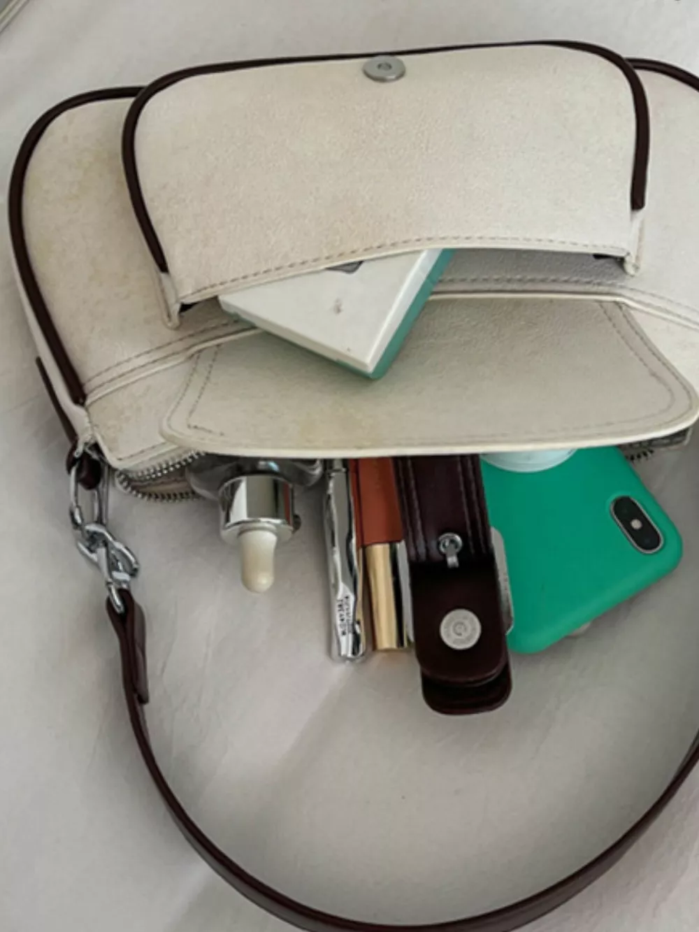 Vintage Buckle Detail Crossbody Bag, image 7