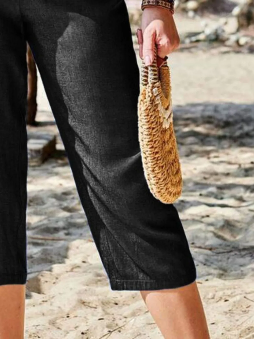 Pocketed Elastic Waist Capris, image 9