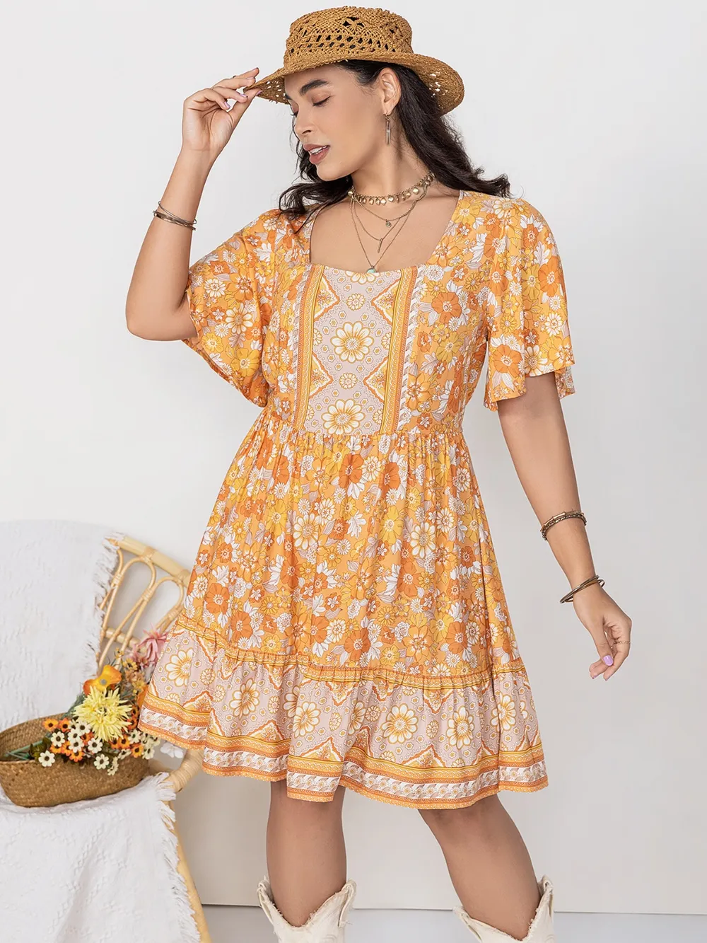 Plus Size Printed Square Neck Short Sleeve Dress