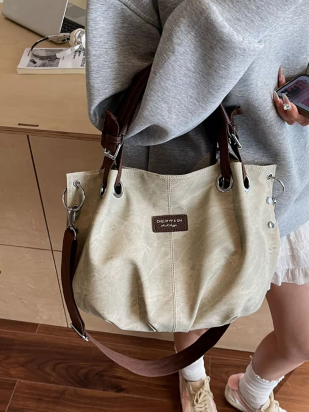 Vintage Adjustable Strap Crossbody Bag, image 10