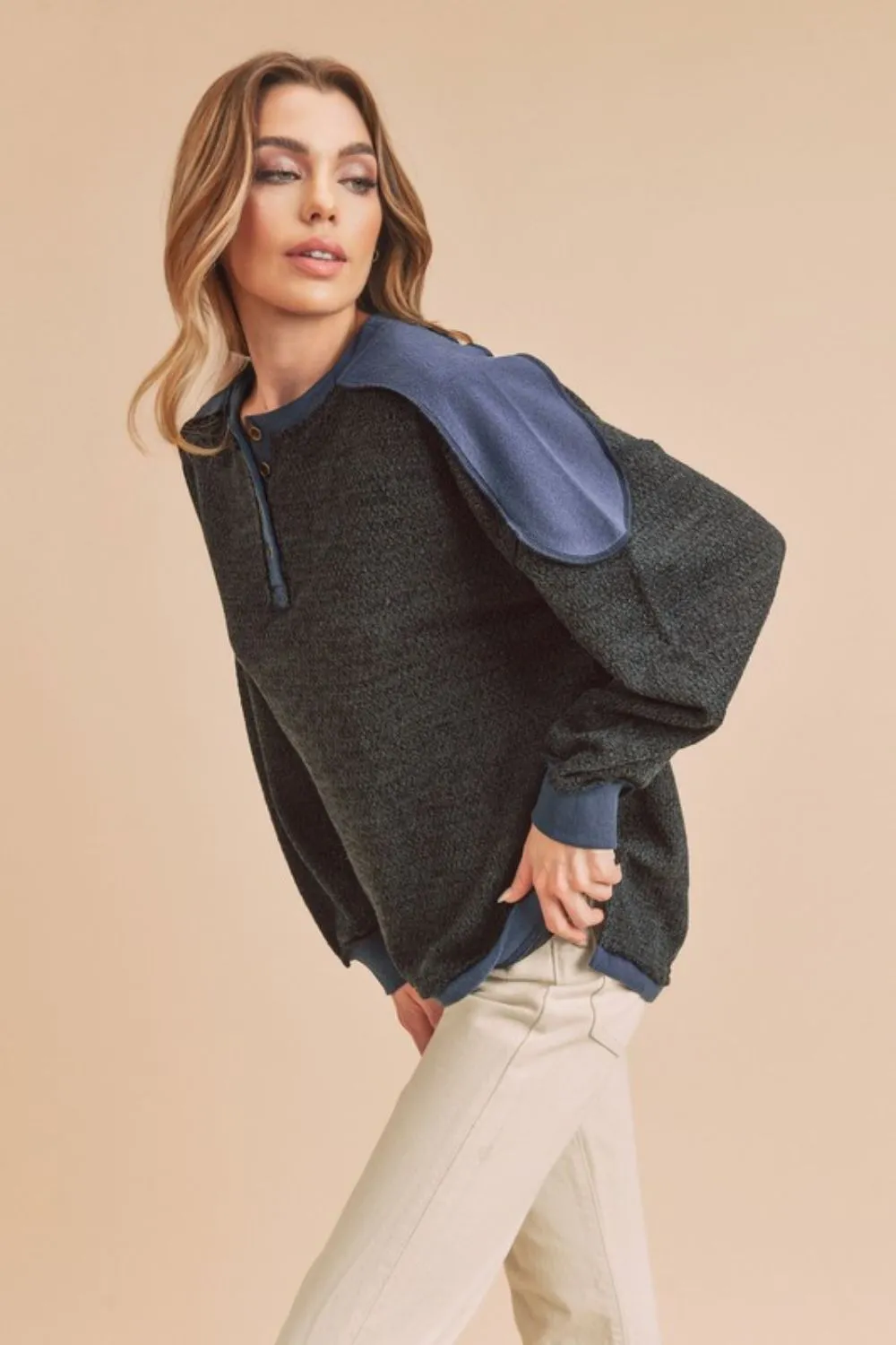 Side Slit Button Detail Contrast Shoulder Sweatshirt, image 3