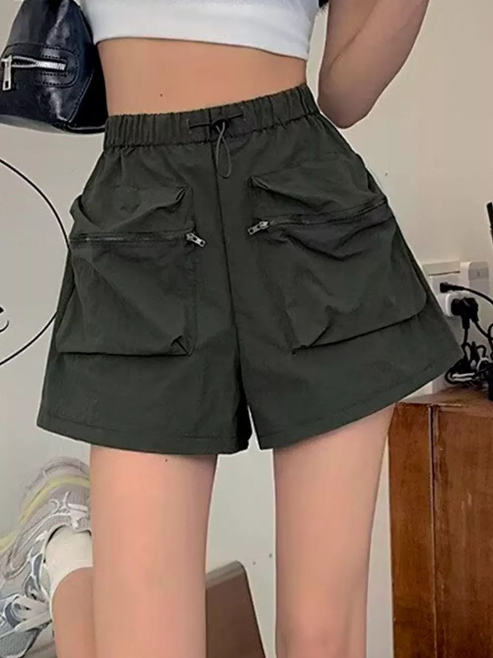 High Waist Cargo Shorts with Pockets, image 3
