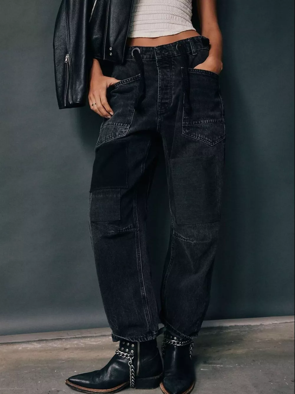 Washed Relaxed Fit Jeans, image 23