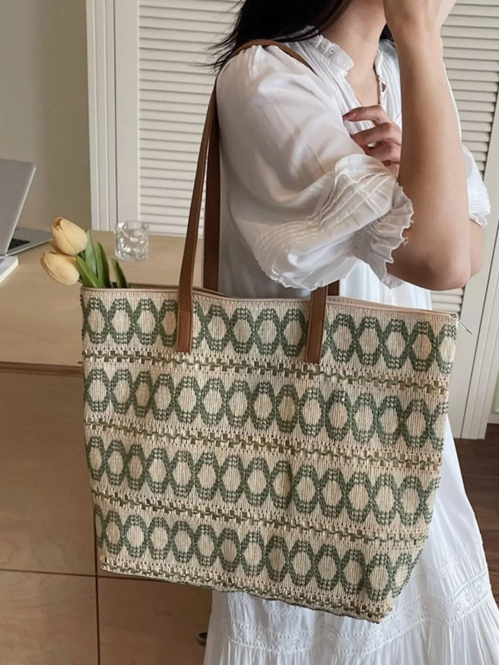 Woven Pattern Shoulder Bag, image 3