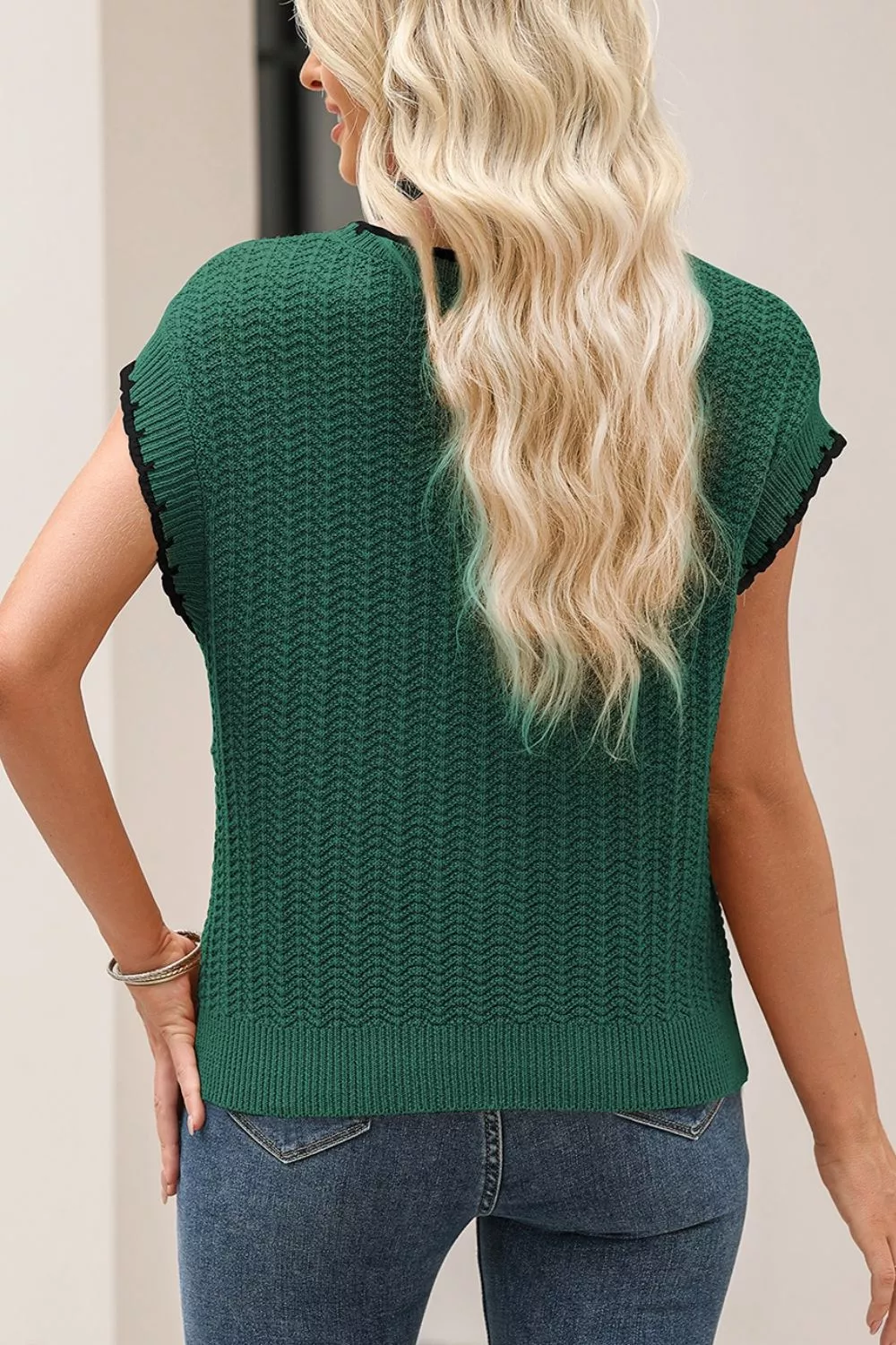 Chic Textured Knit Sleeveless Sweater Vest, image 4