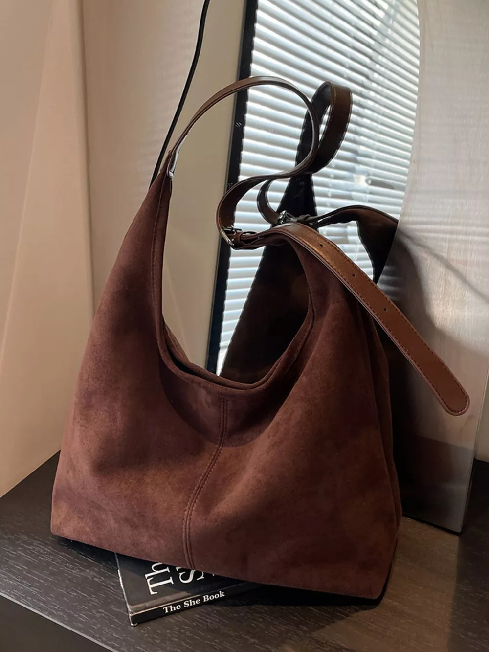 Lightweight Adjustable Strap Handbag, image 12