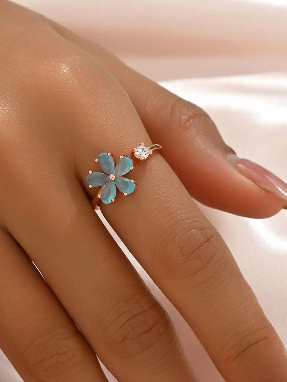 18K Gold-Plated Stainless Steel Zircon Flower Ring, image 5