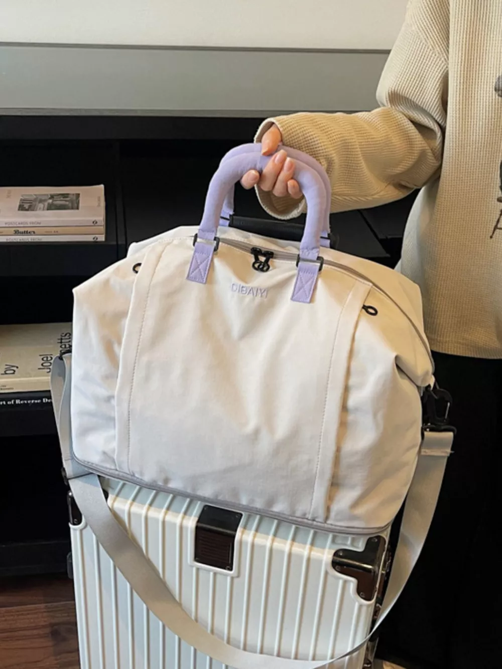 Lightweight Nylon Travel Bag, image 3