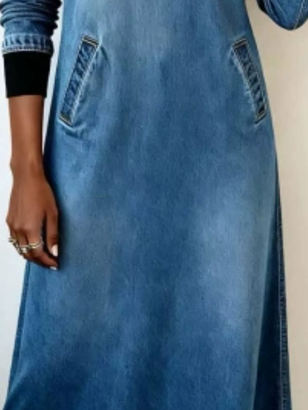 Full Size Contrast V-Neck Midi Dress Plus Size, image 3