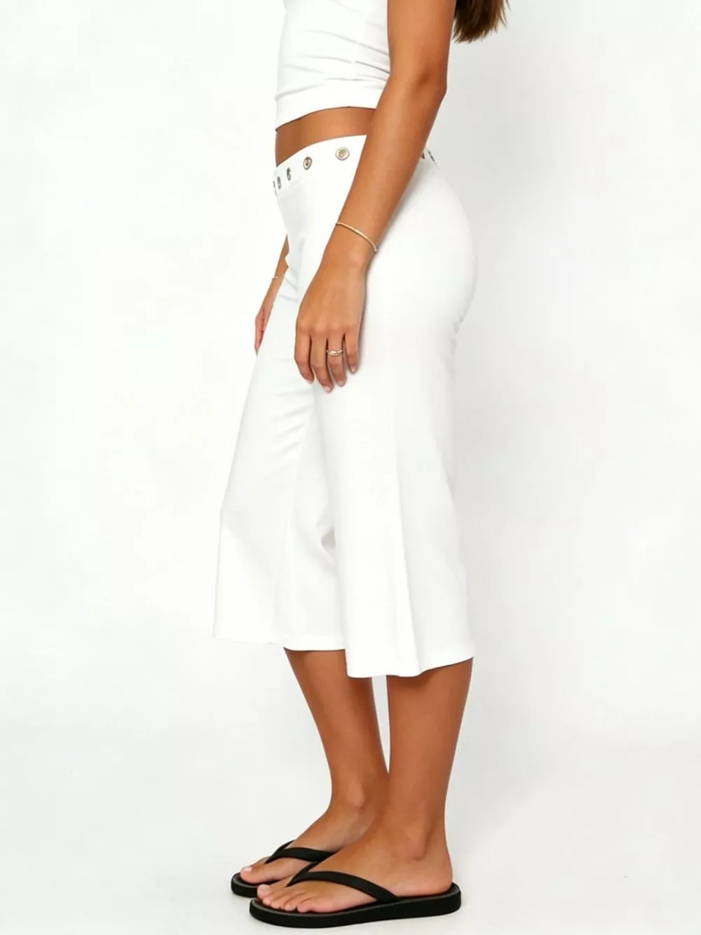 Mid Rise Capris Pants, image 14