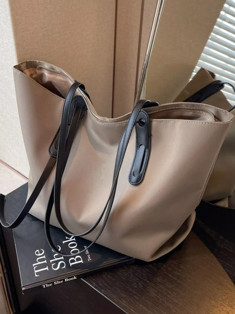 Large Capacity Tote Bag, image 4