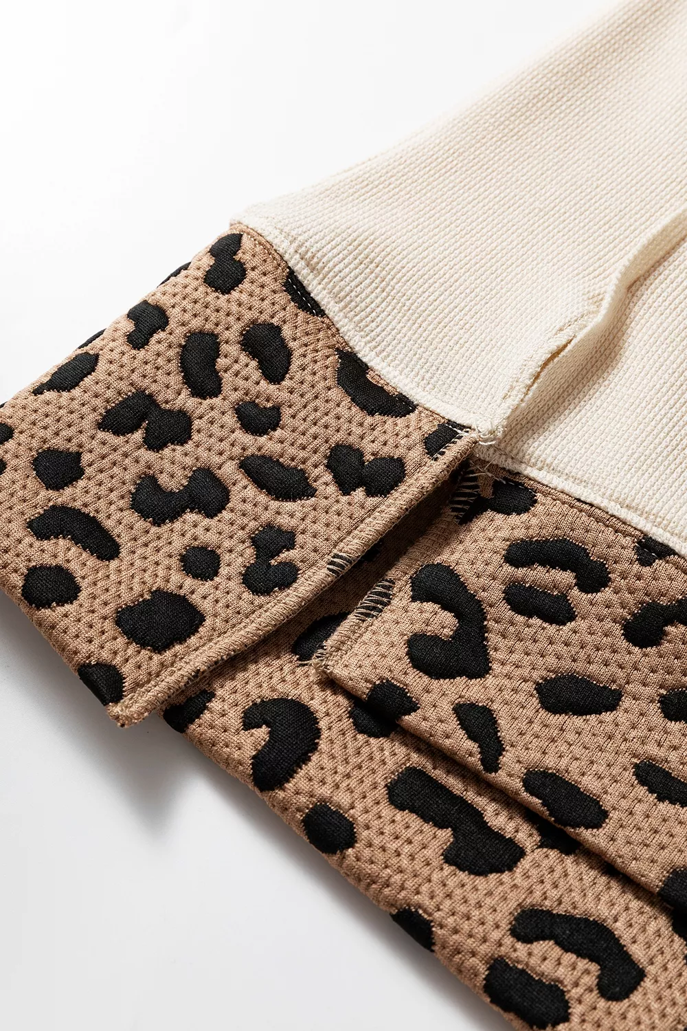 Contrast Leopard Star Patchwork Detail Raw Seam Baggy Sweatshirt, image 6