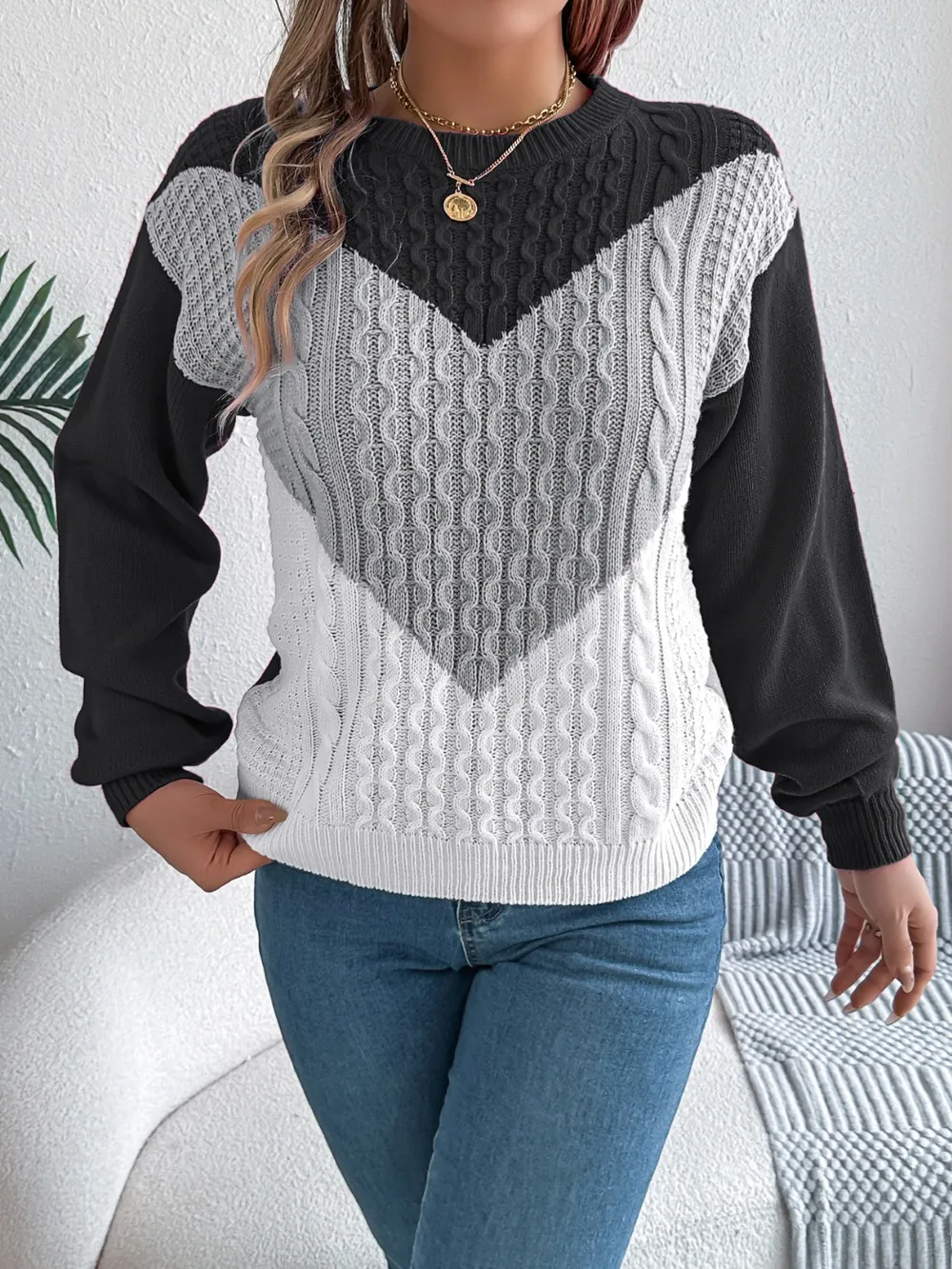 Contrast Round Neck Long Sleeve Sweater, image 2