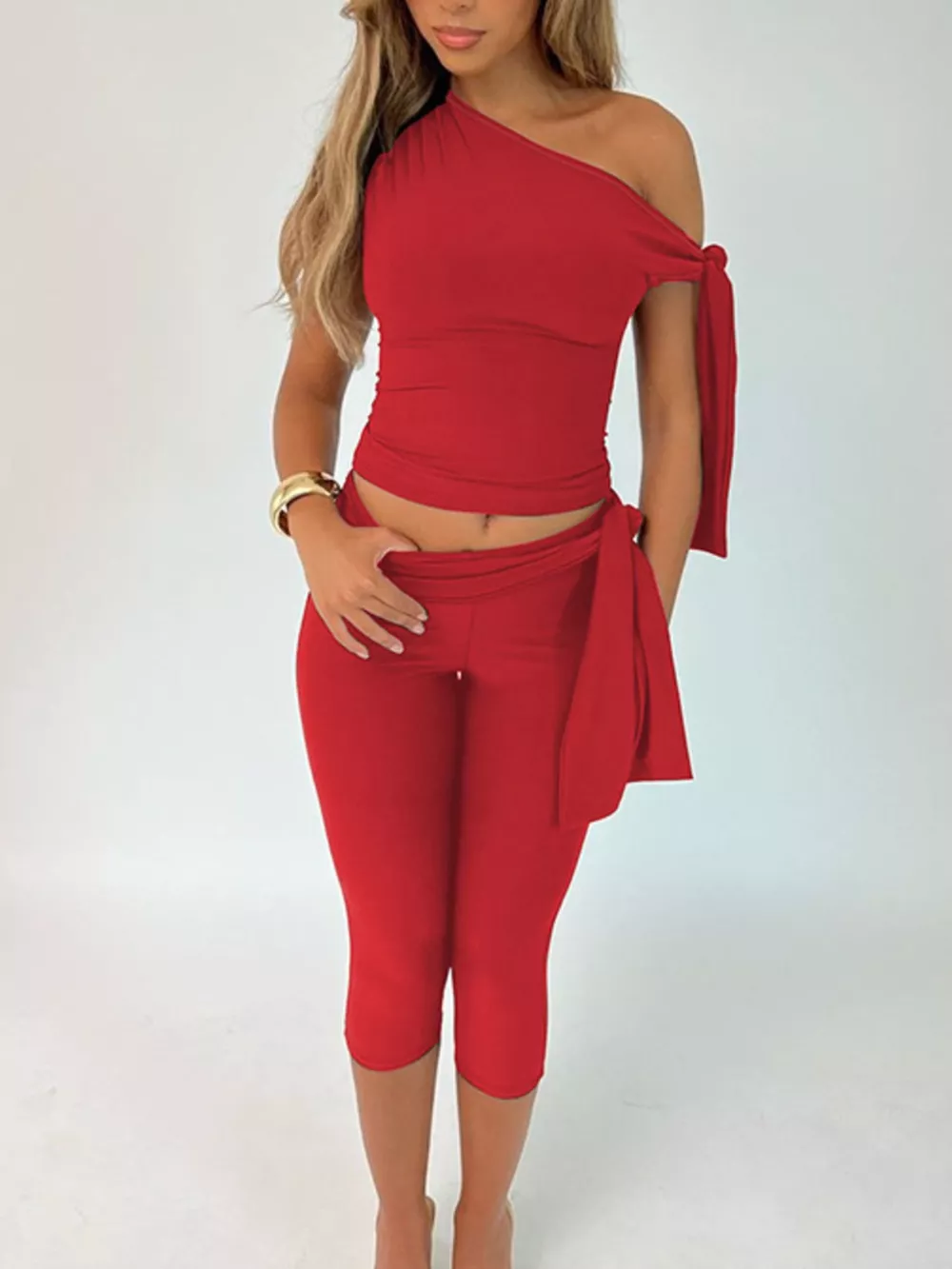 Asymmetrical One-Shoulder Top and Capris Set, image 7