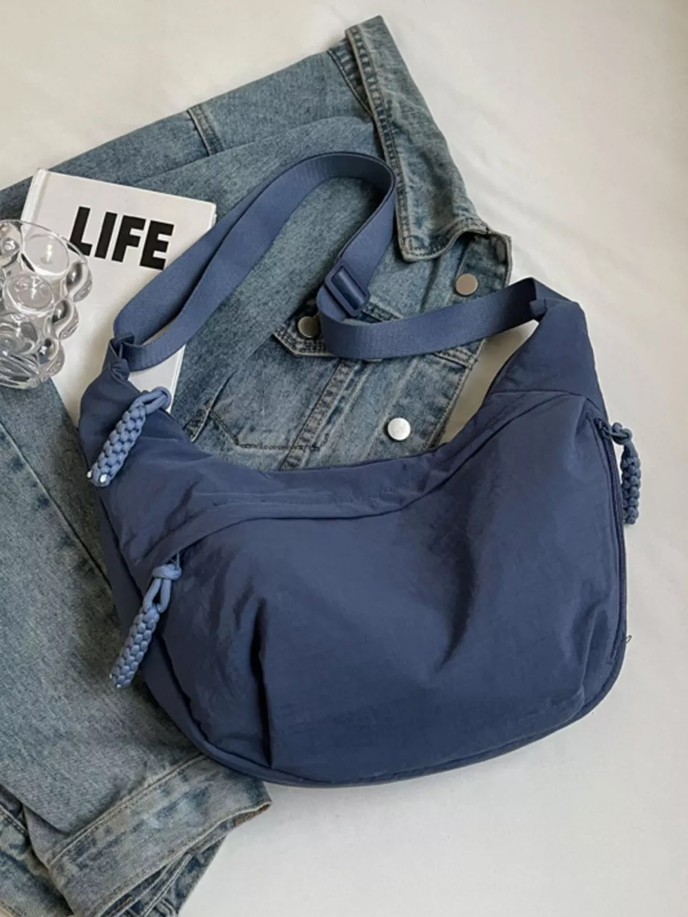 Casual Solid Color Lightweight Crossbody Bag, image 4