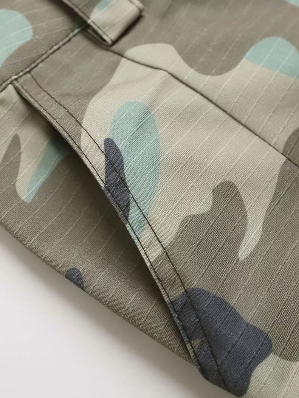 Men's Star Camouflage Cargo Capris, image 3