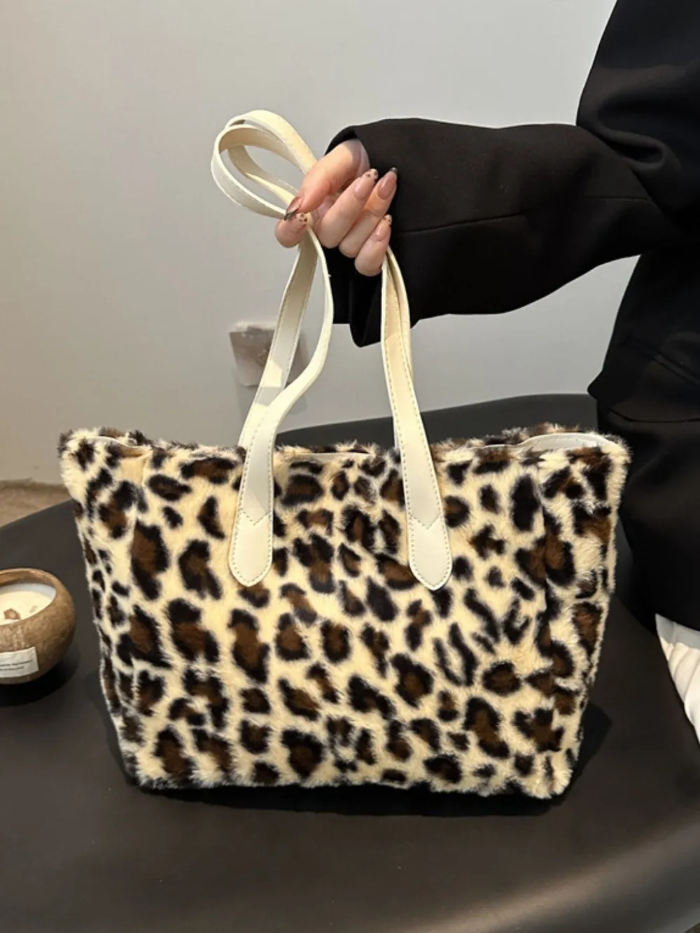 Leopard Fluff Tote Bag, image 12