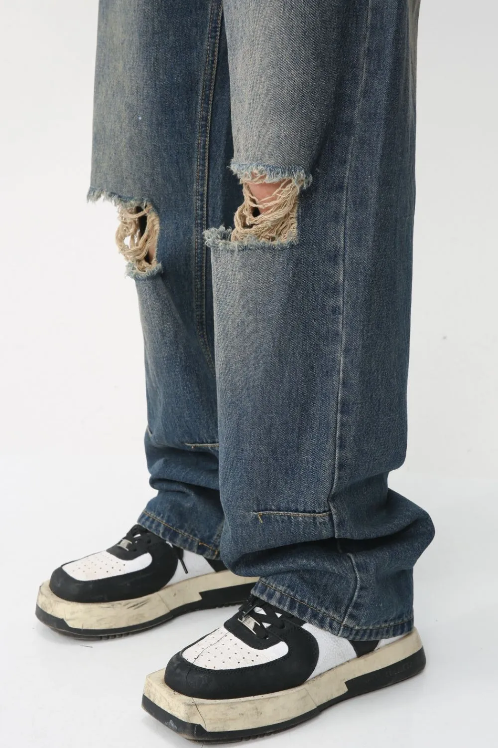 Distressed Jeans with Pockets, image 4