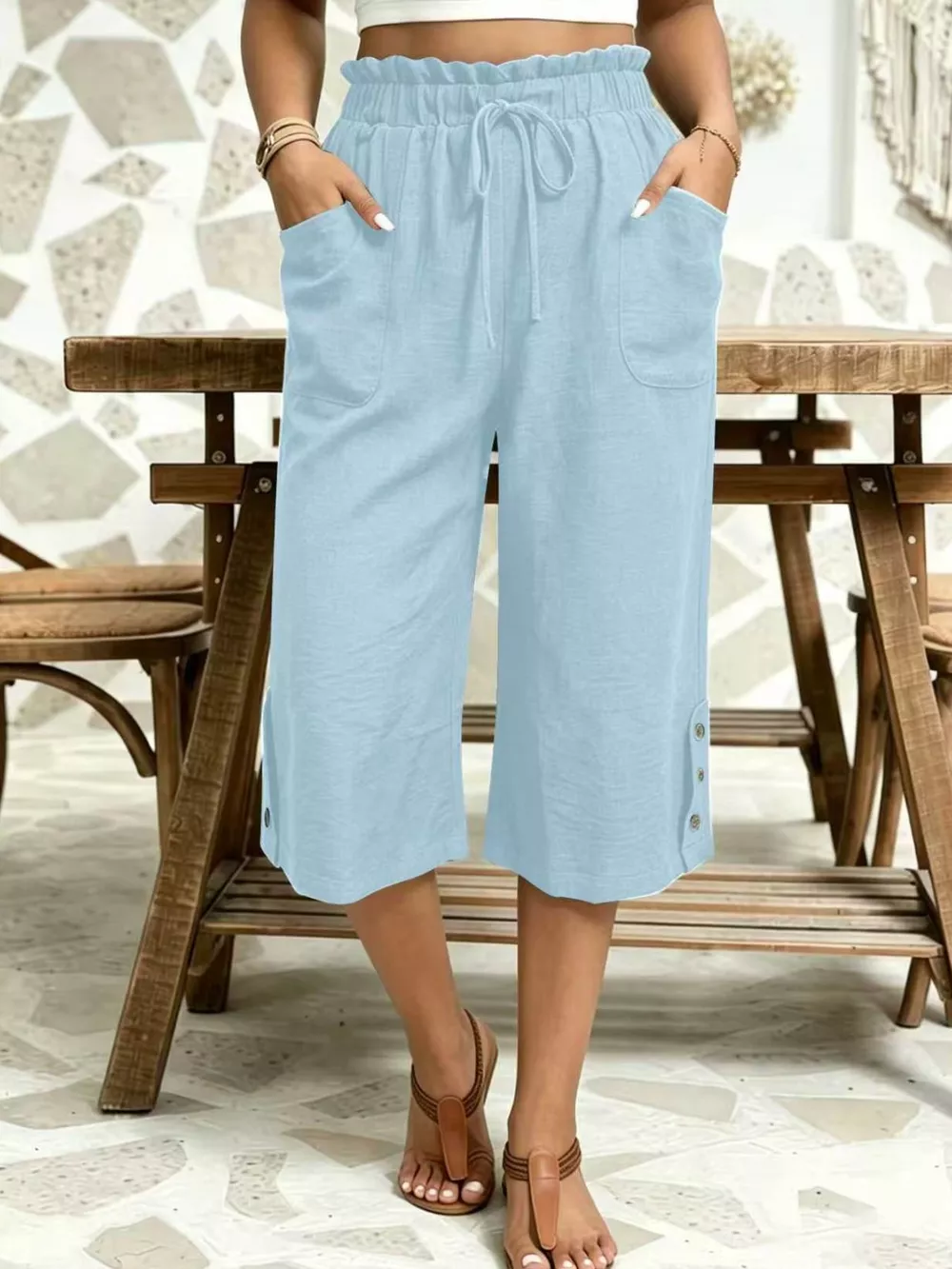 High-Waisted Drawstring Capris, image 7