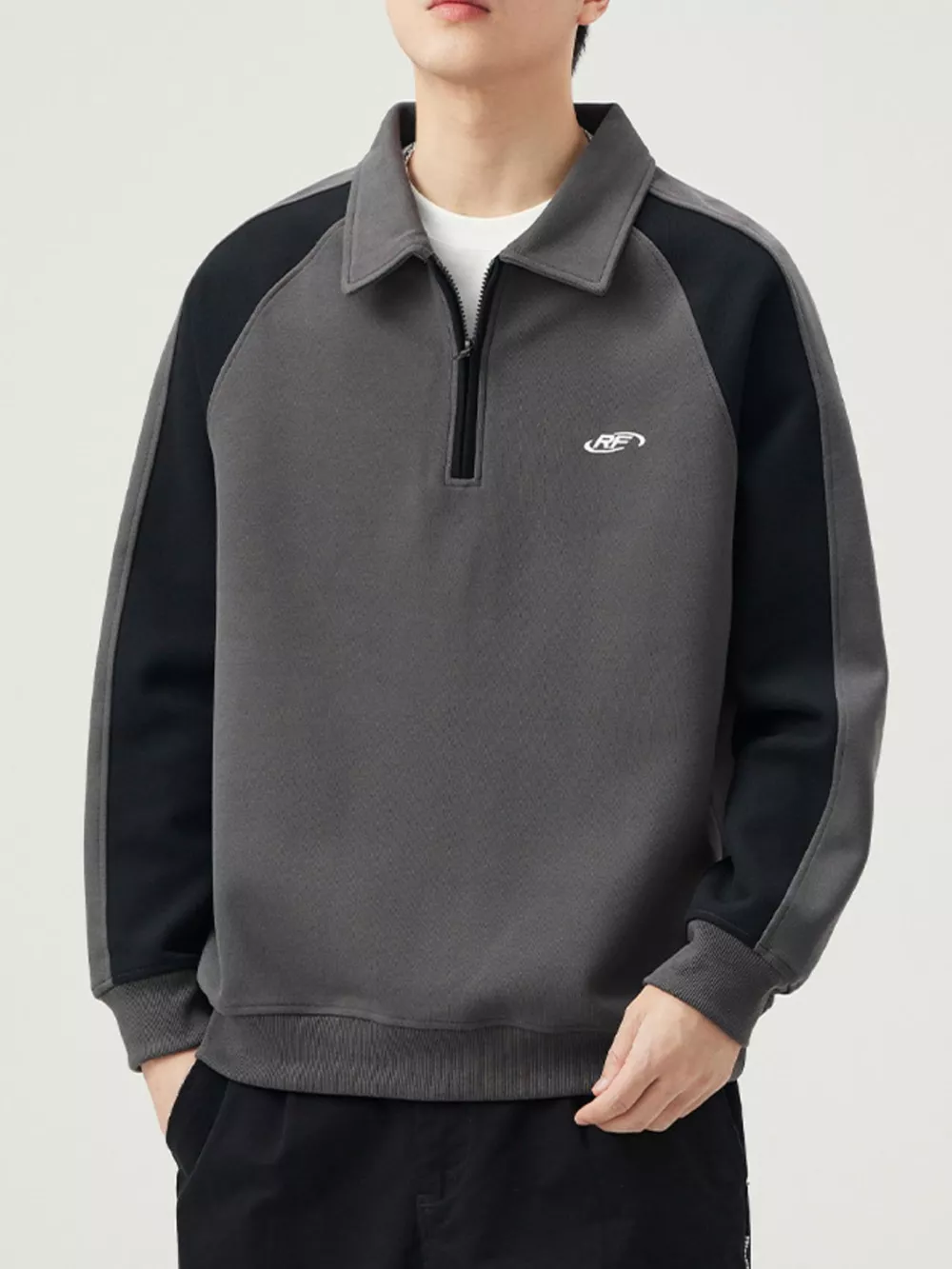 Men's Plus Size Two-Tone Raglan Sleeve Quarter Zip Sweatshirt, image 2