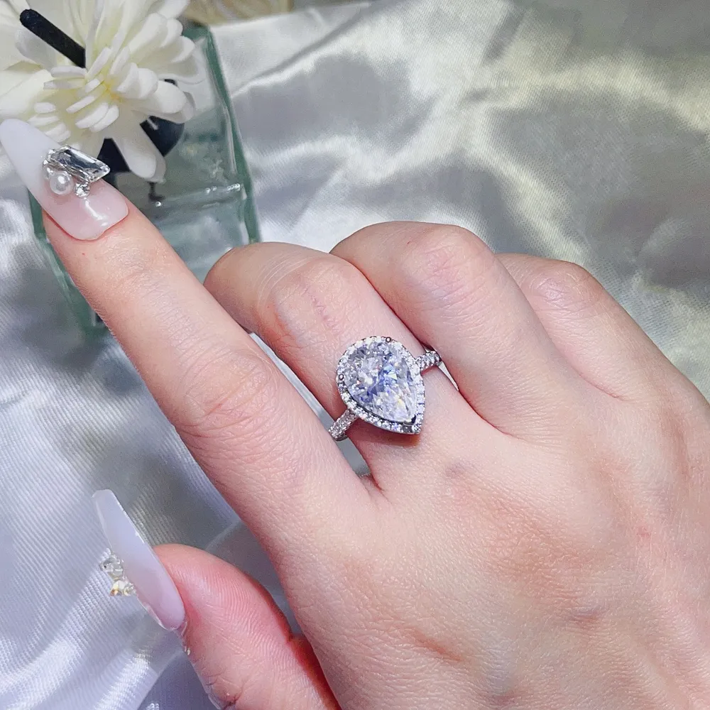 2 Carat Moissanite 925 Sterling Silver Ring, image 2