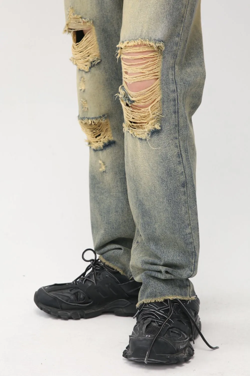 Distressed Mid Rise Jeans with Pockets, image 5