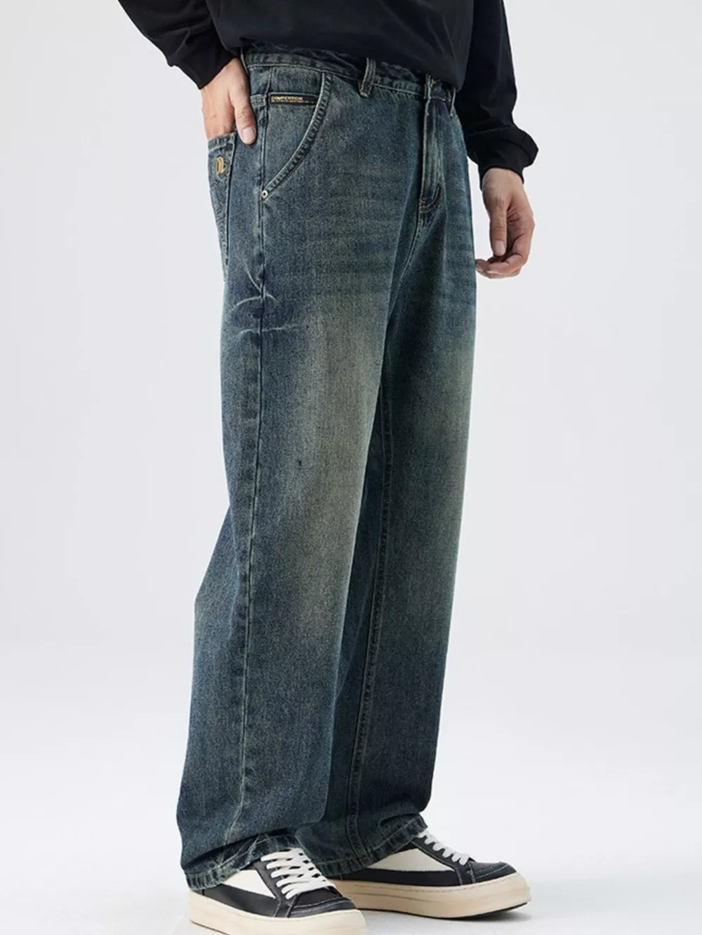 Men's Washed Relaxed Fit Jeans, image 3