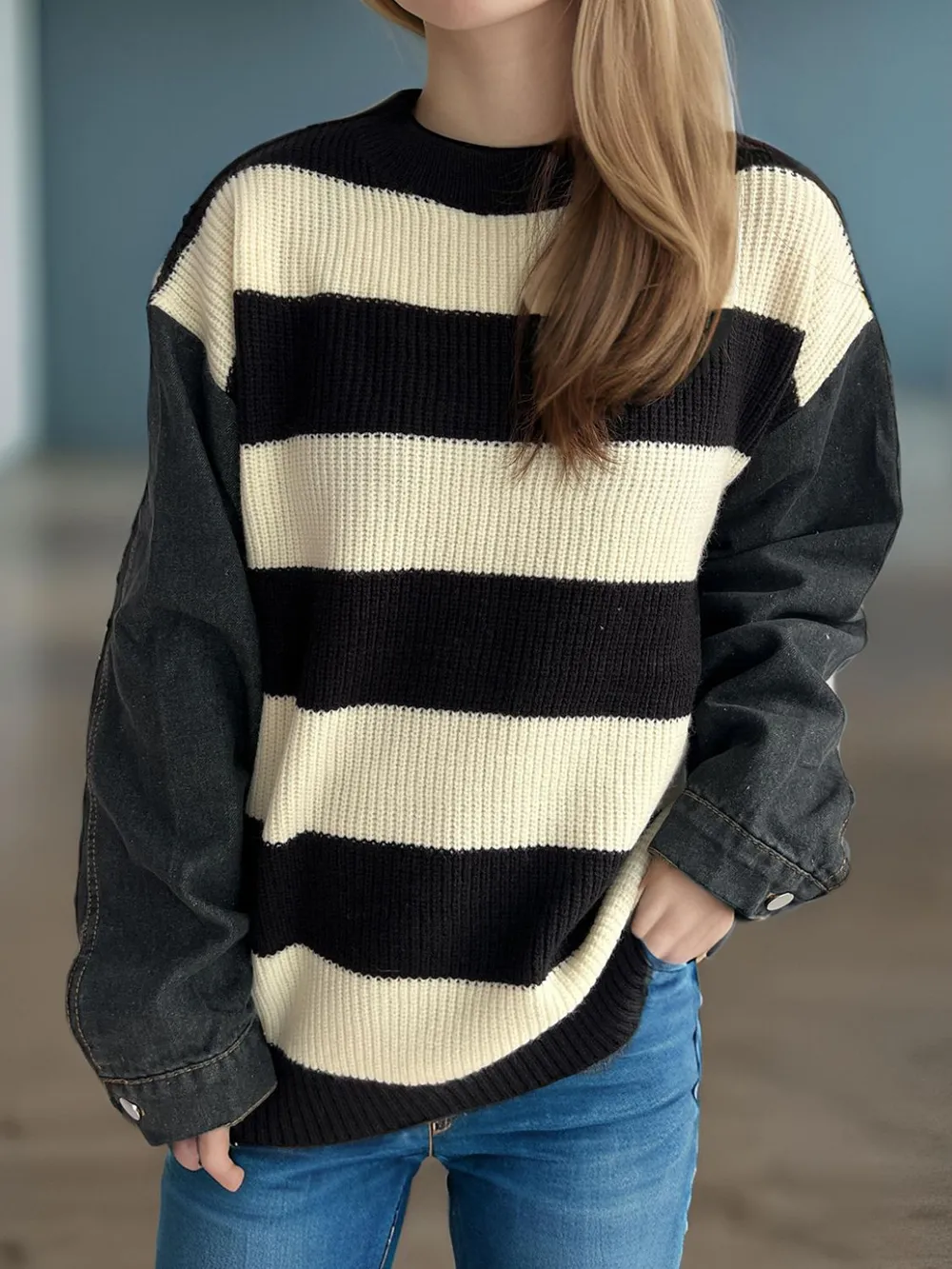 Contrast Round Neck Long Sleeve Sweater, image 3