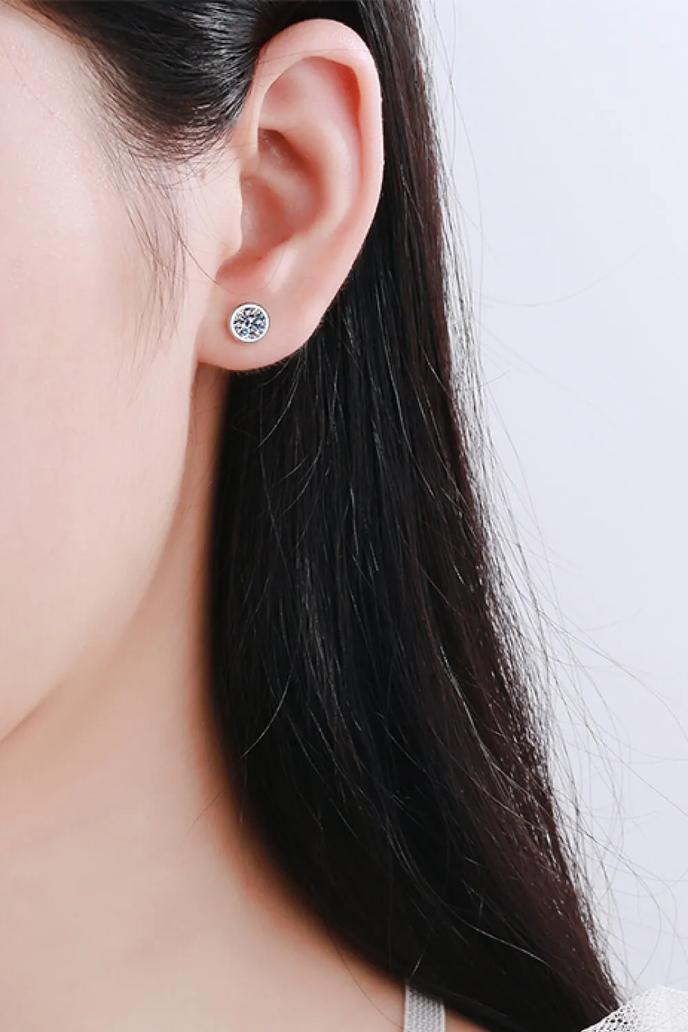 Moissanite Round-Shaped Stud Earrings, image 3