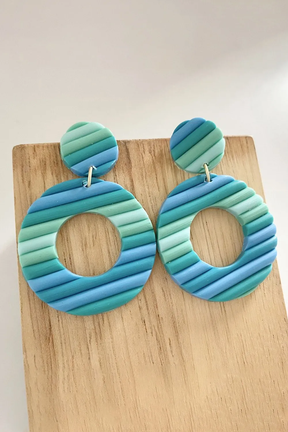Round Shape Dangle Earrings, image 3