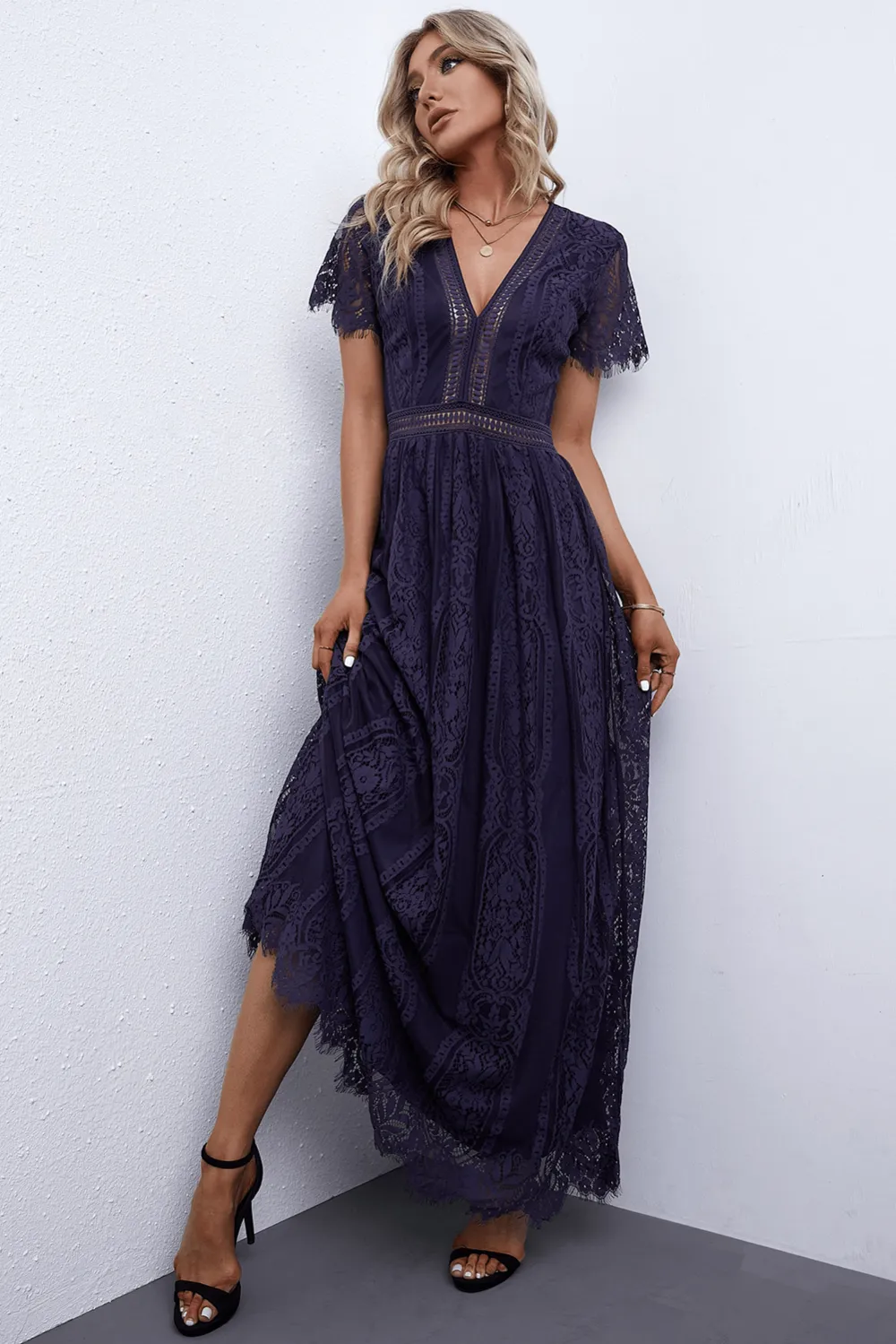 Scalloped Trim Lace Plunge Dress, image 3