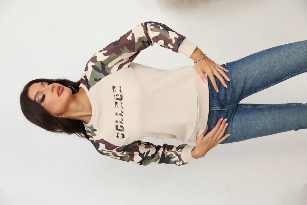 Camouflage Raglan Sleeve Sweatshirt