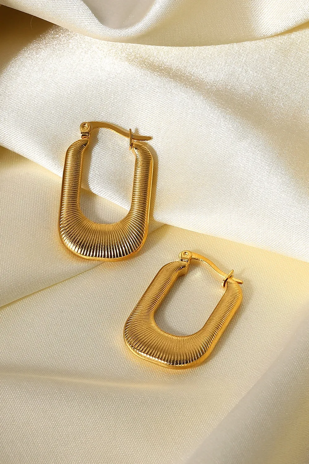 Good Luck Charm Screw-Thread U-Shaped Earrings, image 2