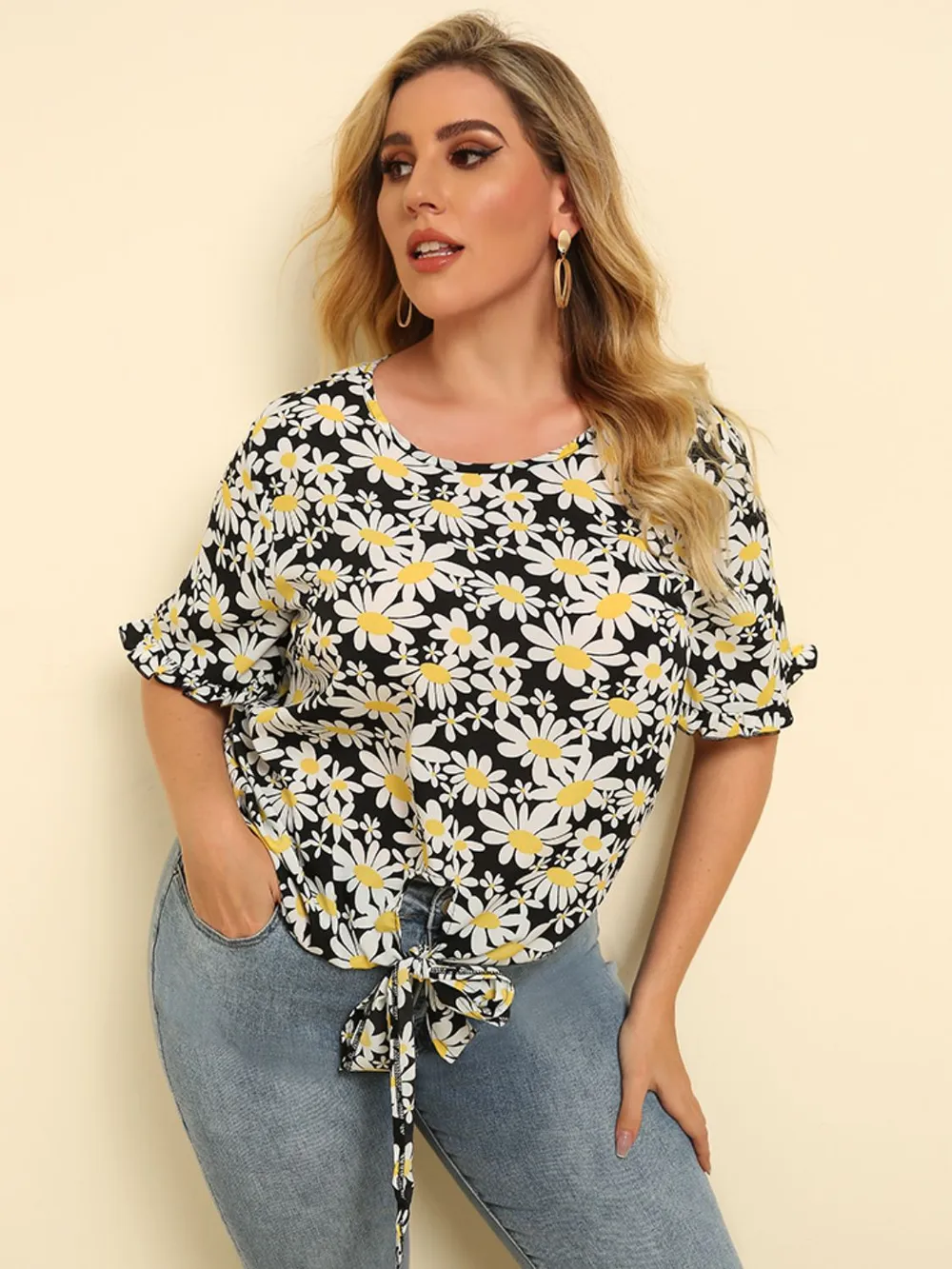 Plus Size Floral Round Neck Tie Hem Blouse, image 2