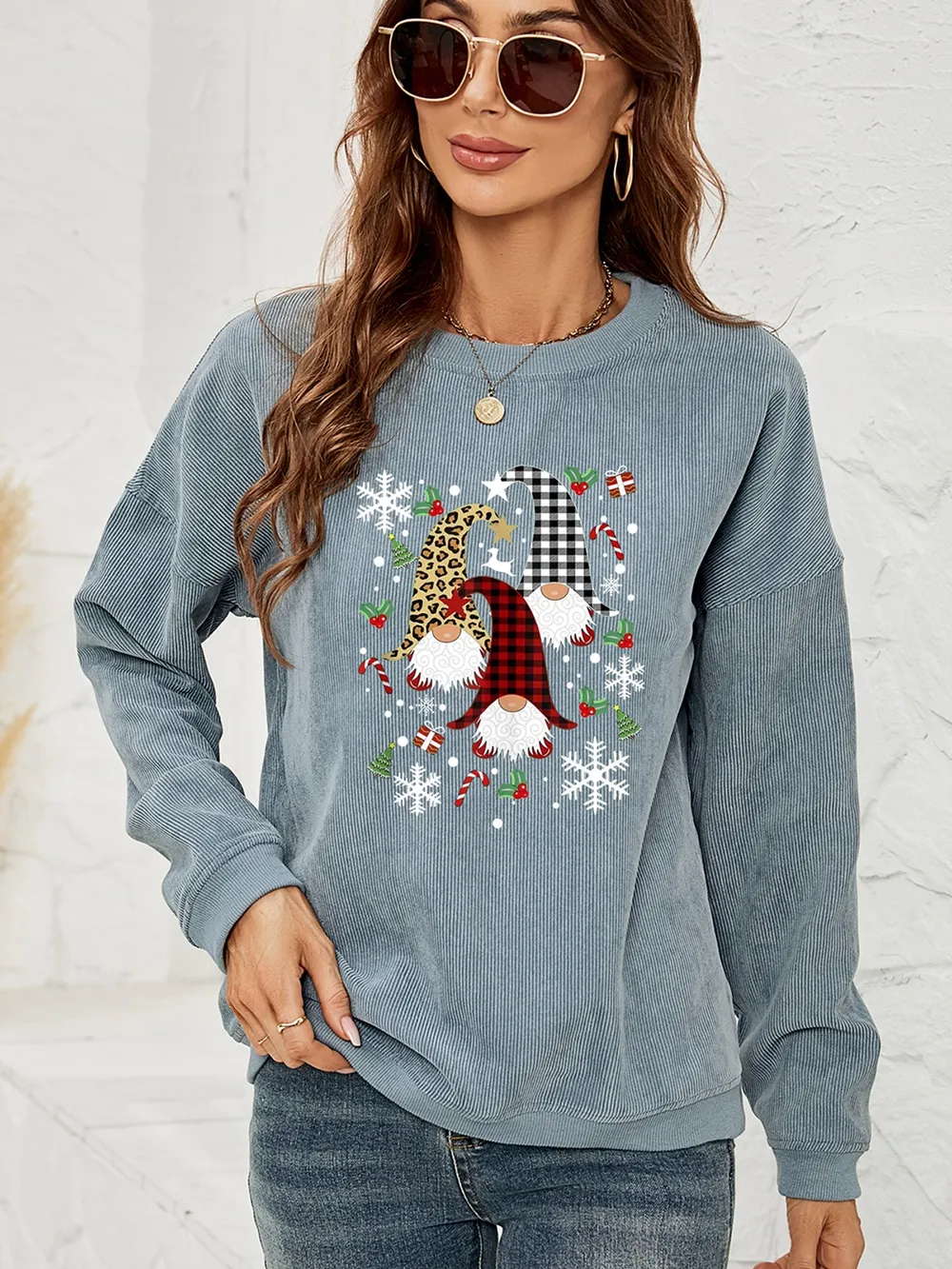 Faceless Gnome Graphic Drop Shoulder Sweatshirt, image 7