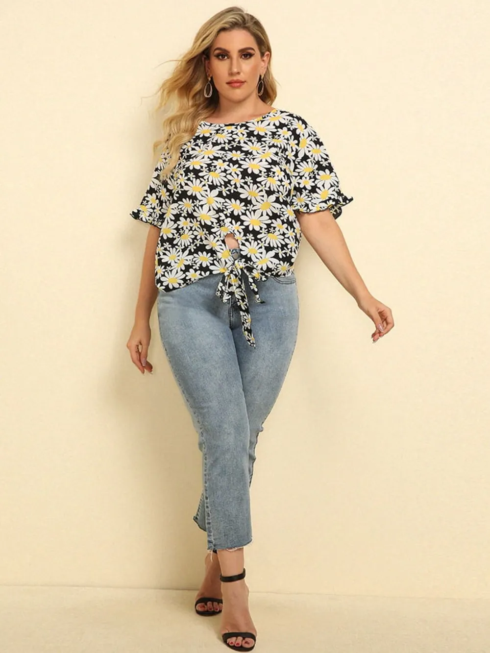 Plus Size Floral Round Neck Tie Hem Blouse, image 4