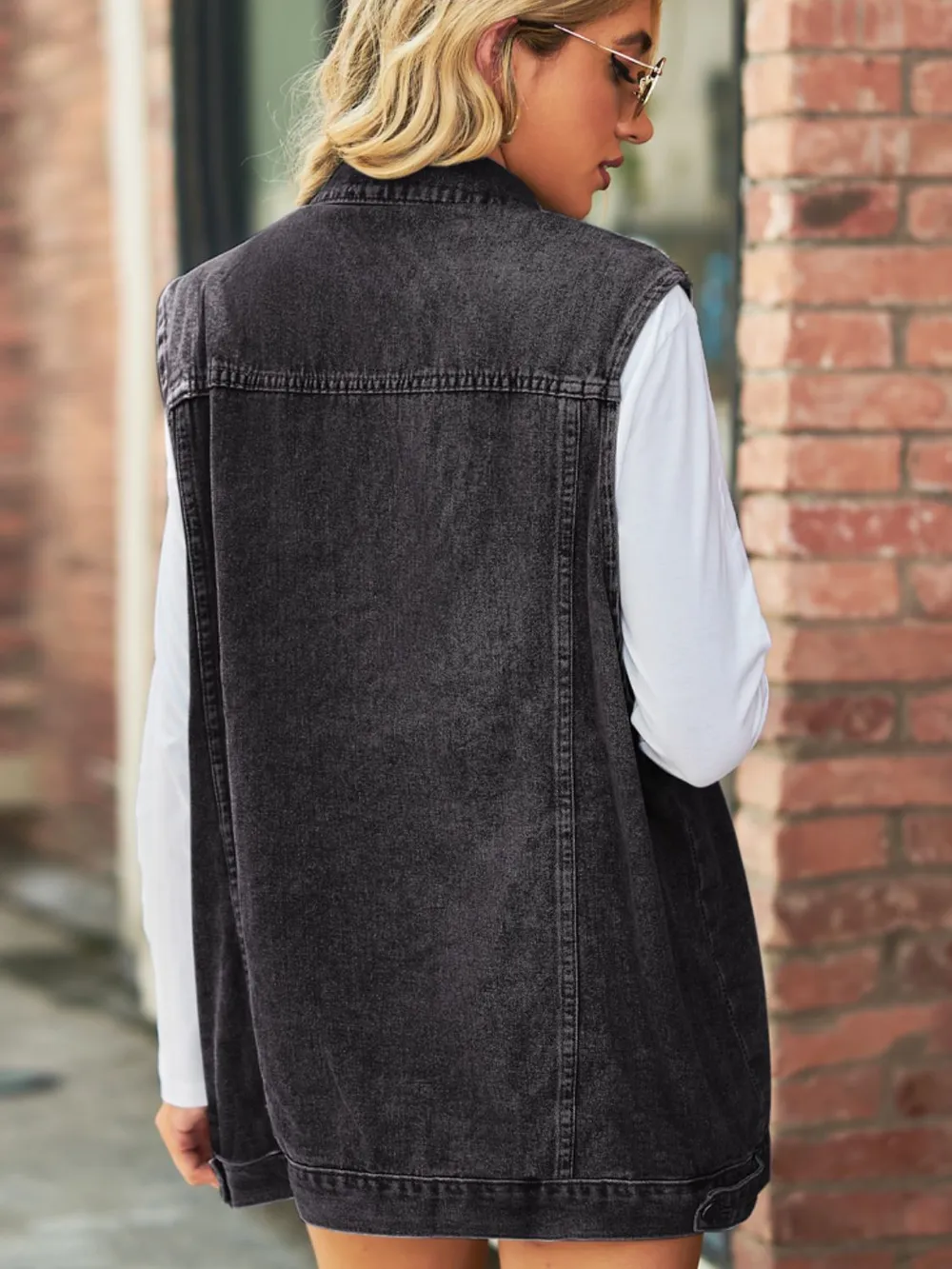 Collared Neck Sleeveless Denim Top with Pockets, image 3