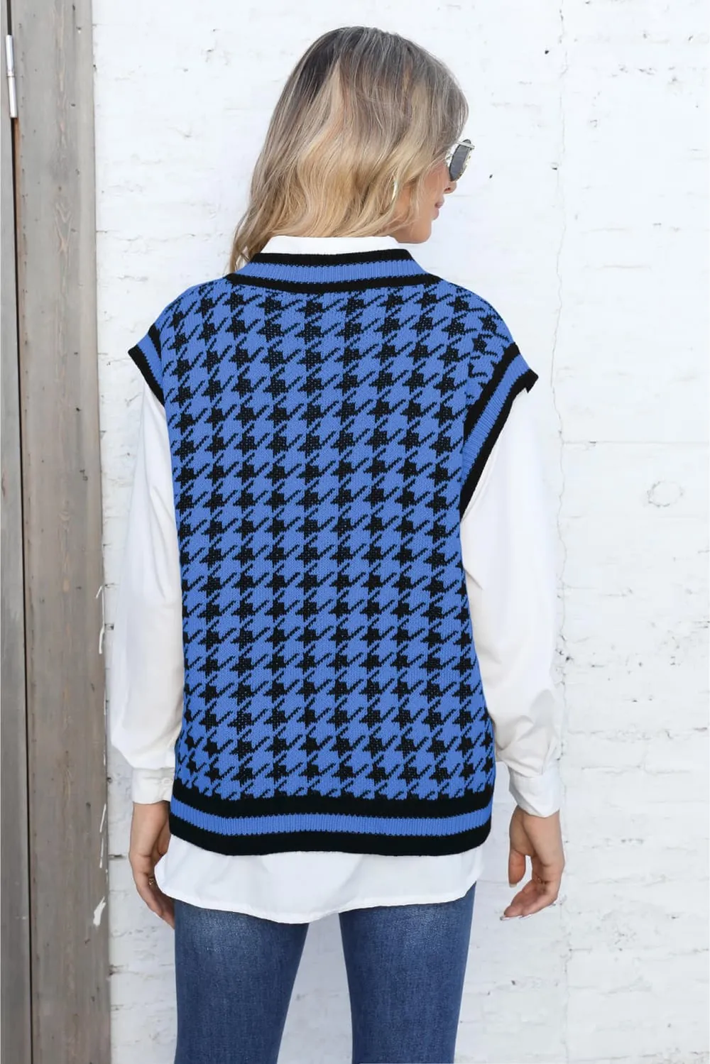 Ribbed V-Neck Sleeveless Sweater, image 5