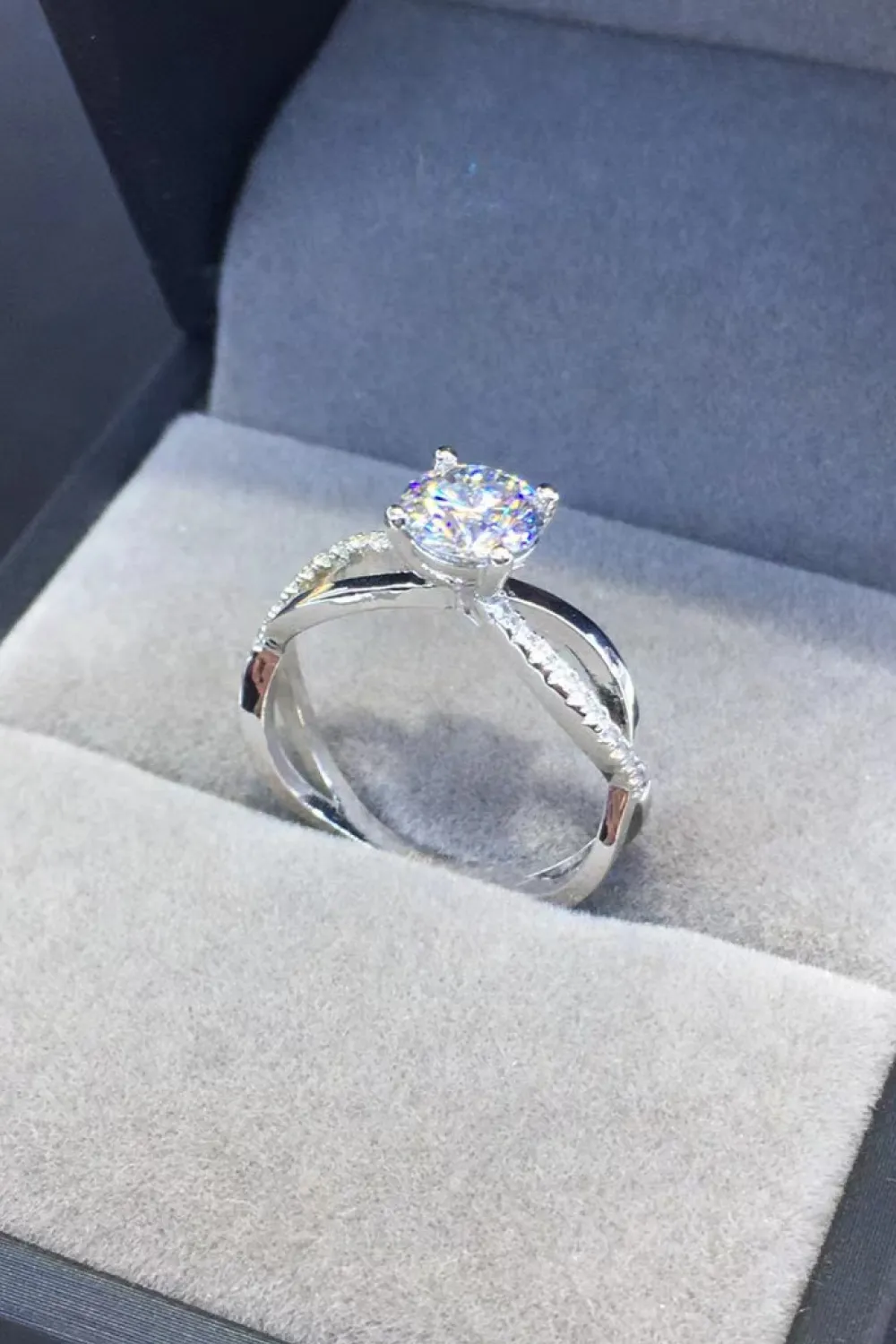 2 Carat Moissanite Crisscross 925 Sterling Silver Ring, image 3