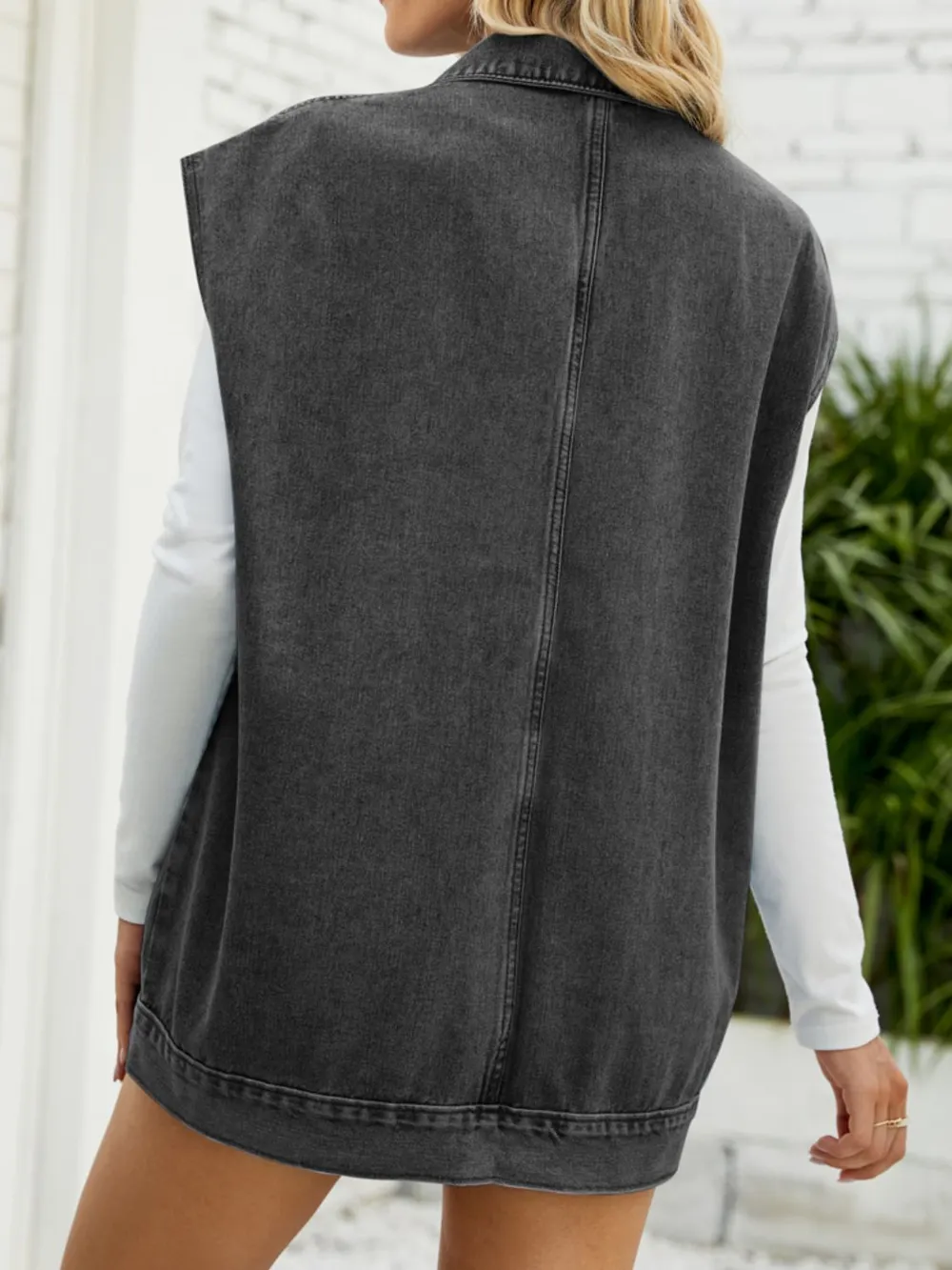 Collared Neck Sleeveless Denim Top with Pockets, image 3