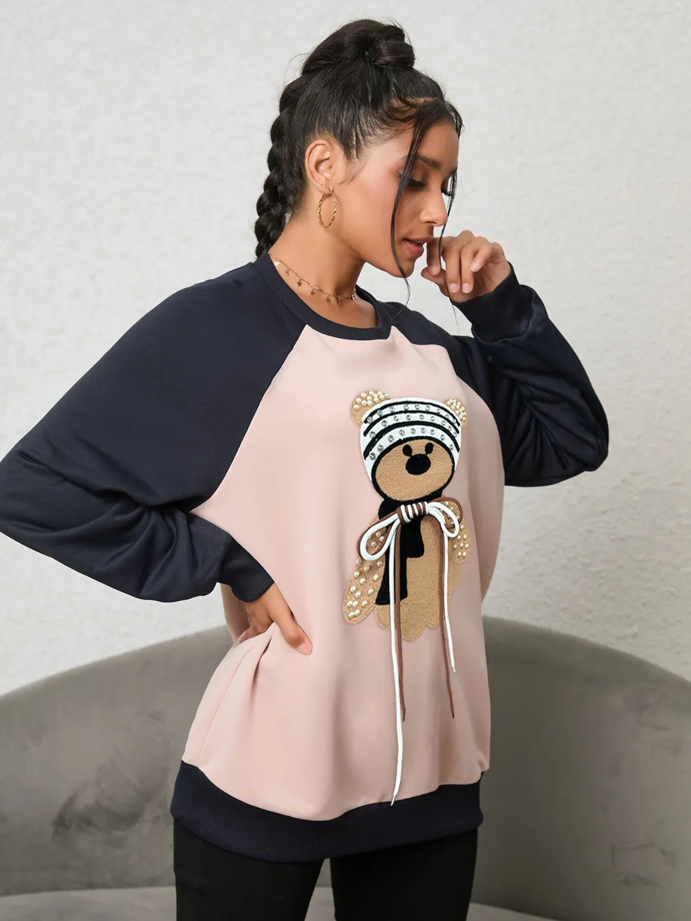 Bear Graphic Raglan Sleeve Sweatshirt, image 4