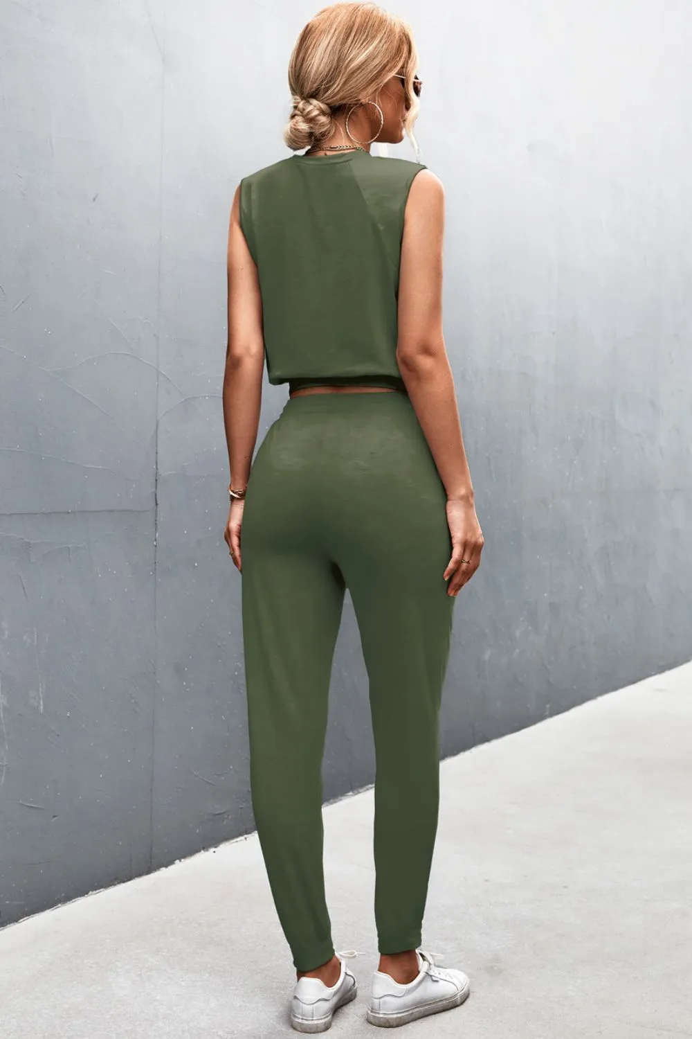 Sleeveless Top and Joggers Set, image 4