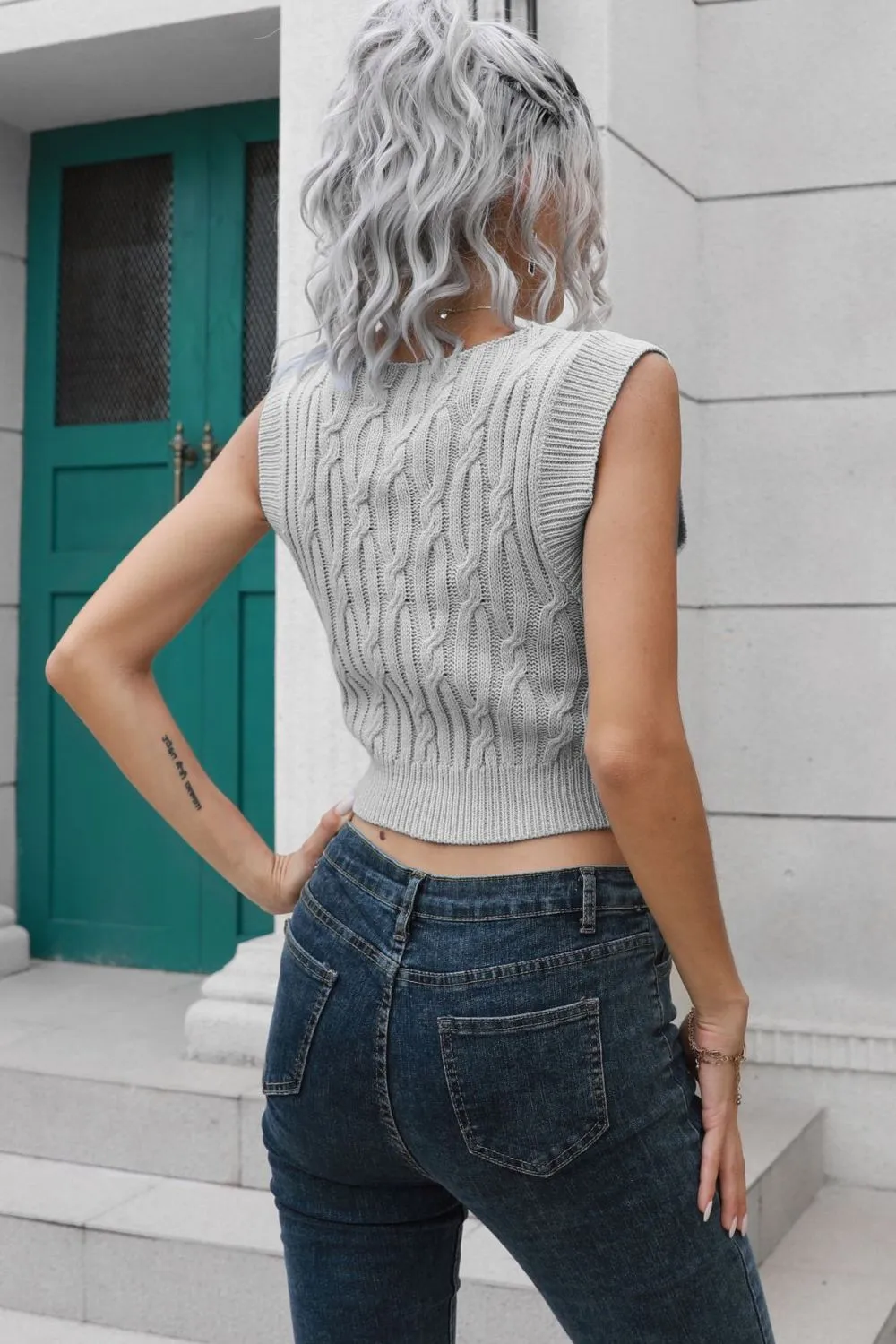 Cable-Knit Deep V Cropped Knit Vest, image 8