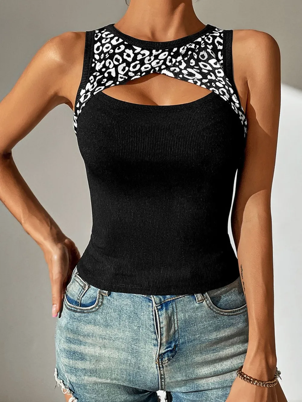 Leopard Cutout Round Neck Tank, image 3