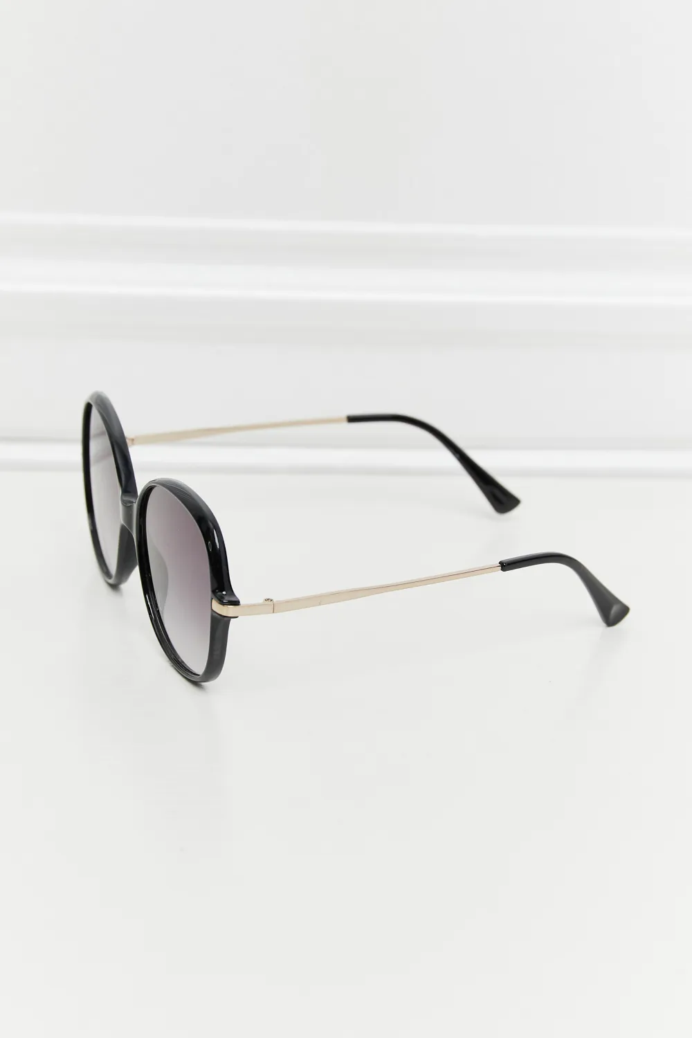 Metal-Plastic Hybrid Full Rim Sunglasses, image 3