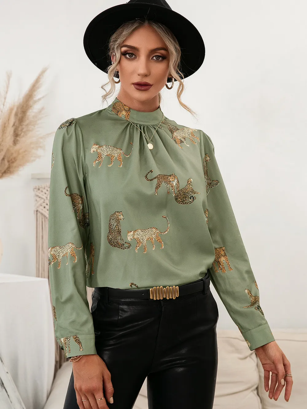 Leopard Graphic Mock Neck Puff Sleeve Blouse, image 2