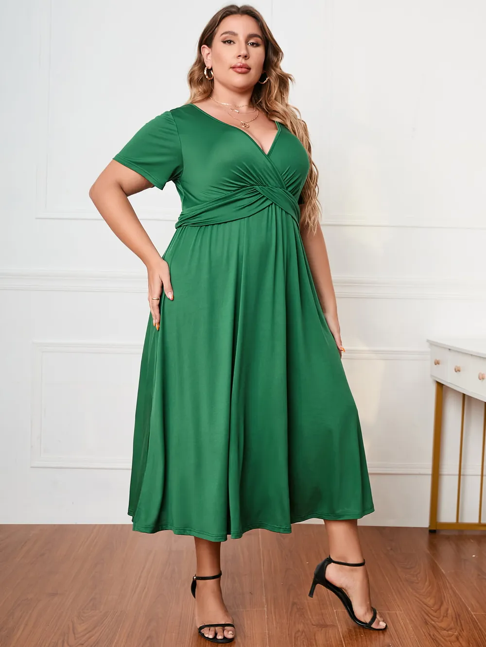 Plus Size Short Sleeve Surplice Neck Midi Dress, image 3