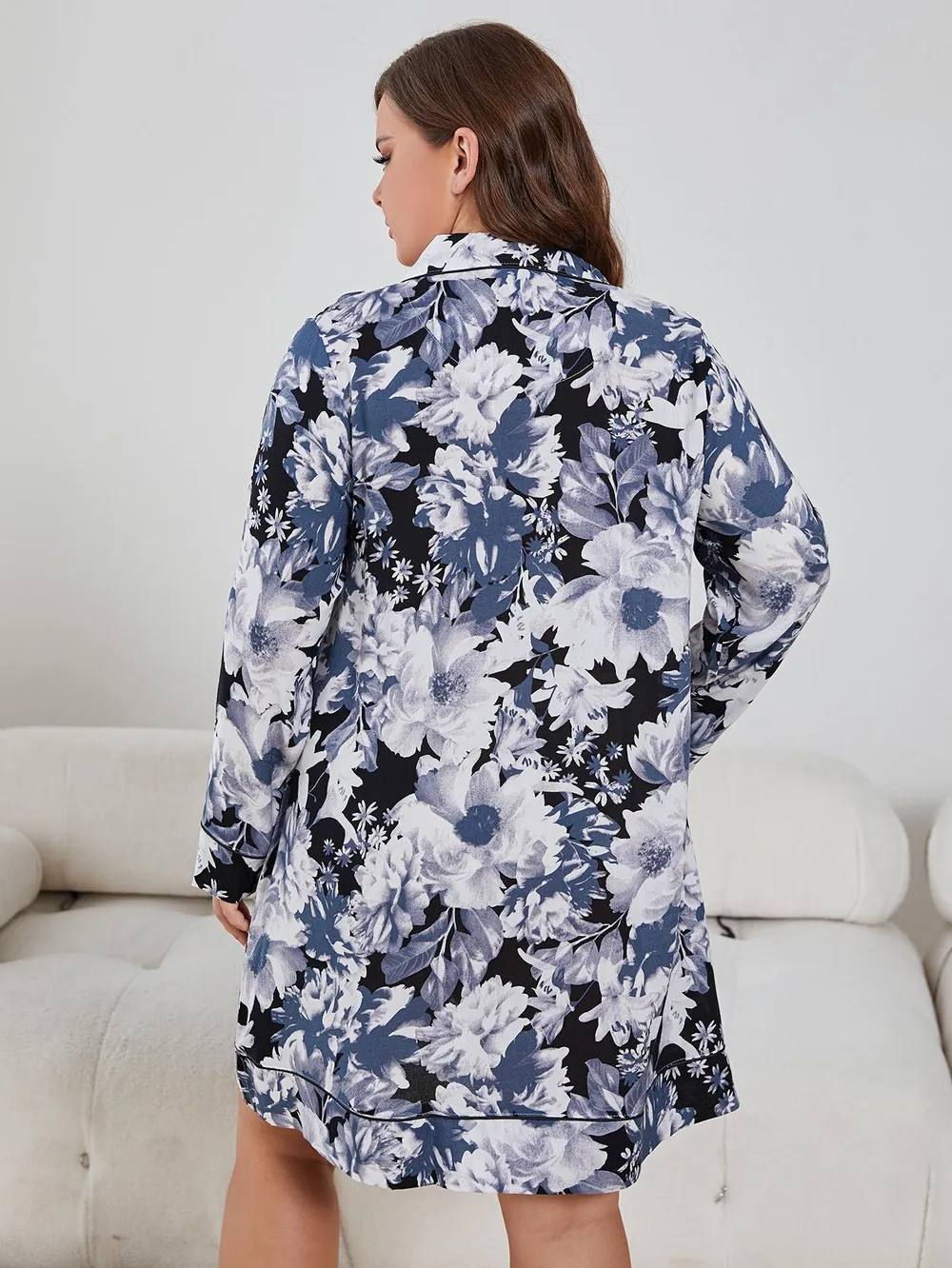 Plus Size Floral Lapel Collar Long Sleeve Night Dress, image 2