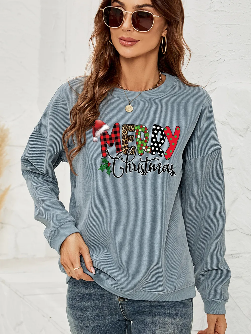 MERRY CHRISTMAS Graphic Sweatshirt, image 2